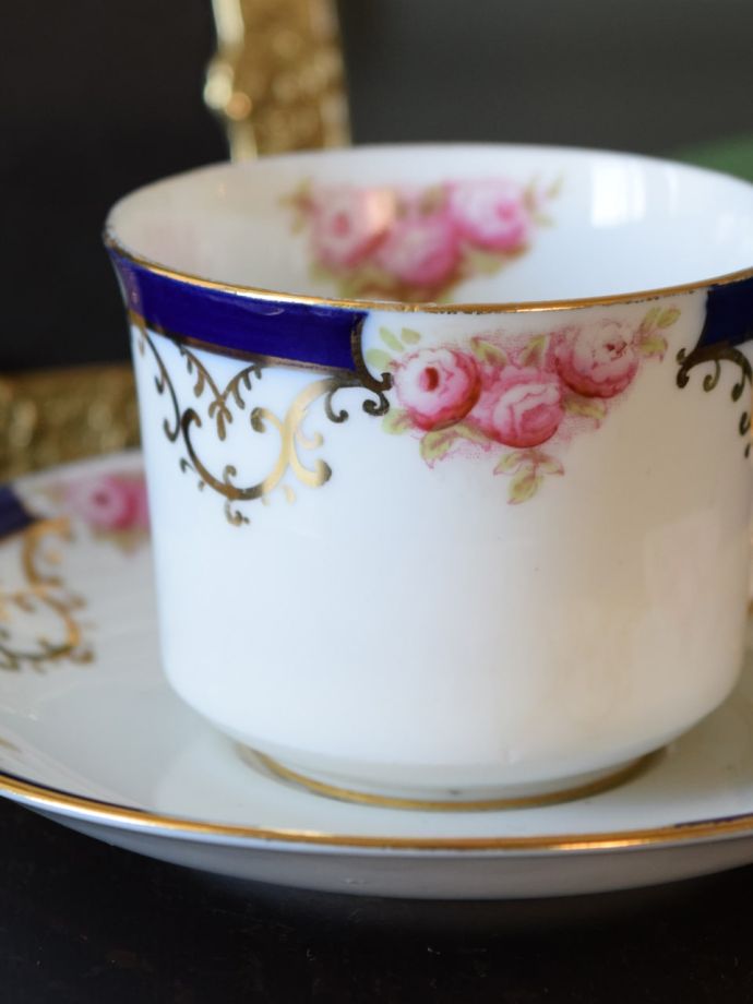 ロイヤルアルバートのカップ&ソーサー