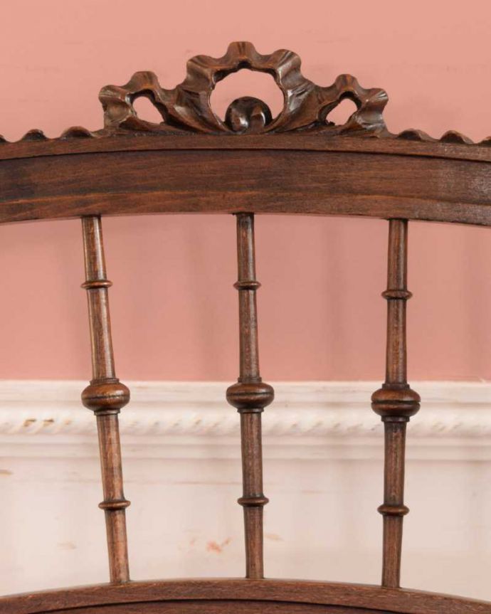 ナポレオンチェアの装飾