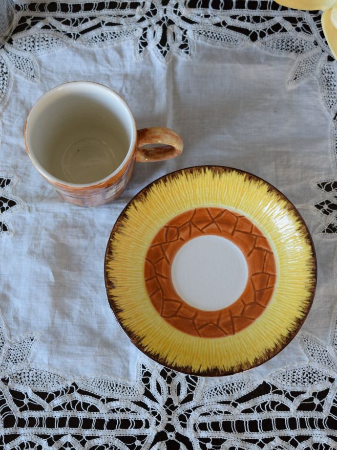 英国アンティークのおしゃれな食器