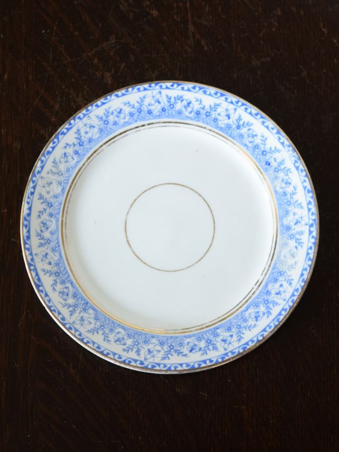 英国アンティークのおしゃれな食器