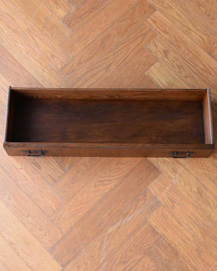 アンティークのキャビネット　アンティーク家具　グローブ・ヴェルニッケ社の英国輸入のアンティークスタッキングブックケース（本棚）。引き出しの中もキレイですもちろん引き出しの中も職人がキレイ仕上げました。(m-638-f)