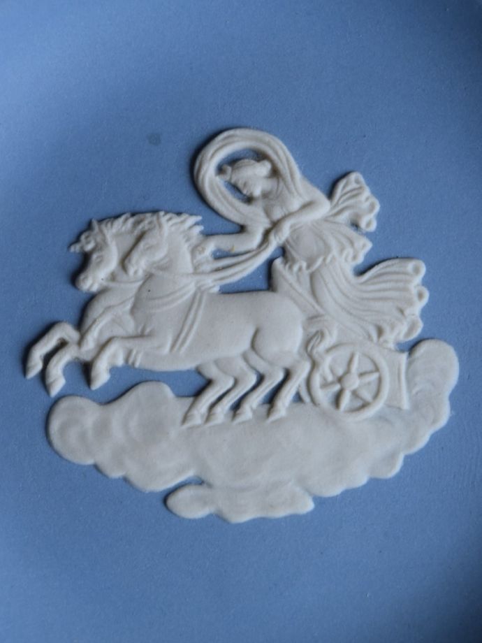 ウェッジウッドのレリーフ