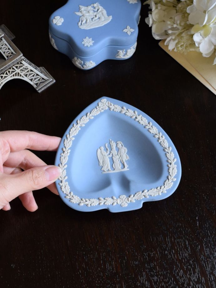 ウェッジウッドのプレート