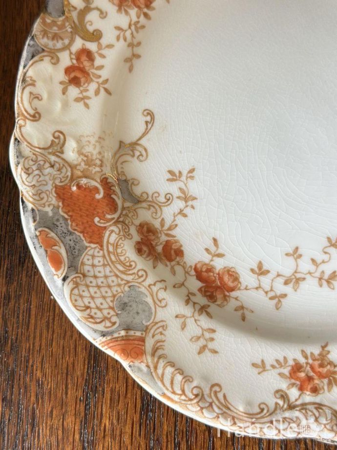 エインズレイのアンティークプレート