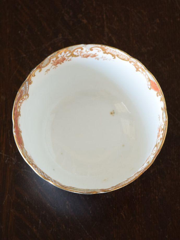 英国アンティークのおしゃれな食器