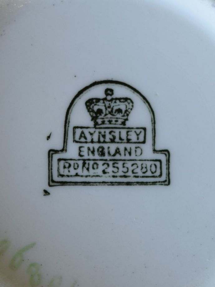 エインズレイのバックスタンプ