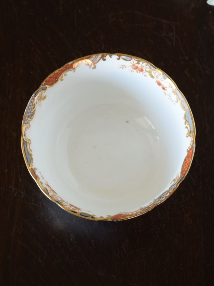 英国アンティークのおしゃれな食器