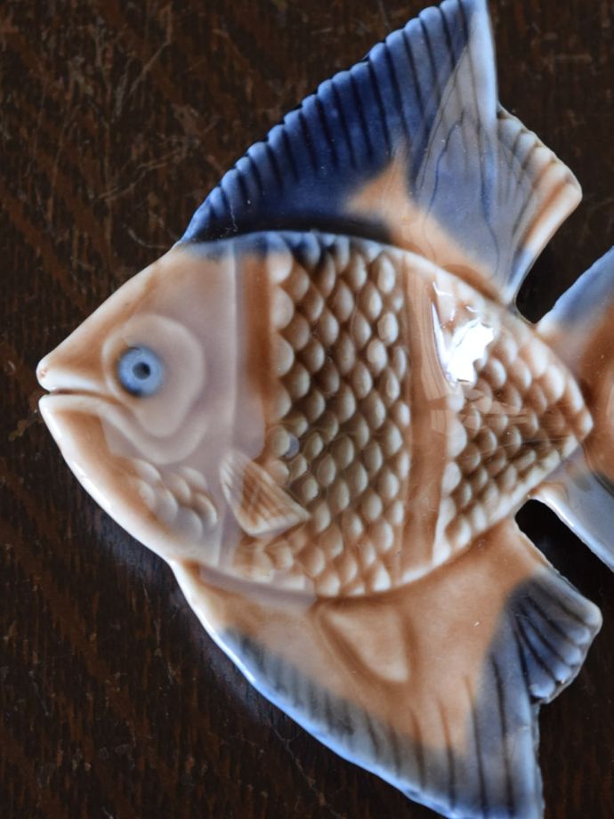 イギリスで見つけたビンテージ陶器、WADE社のフィッシュプレート