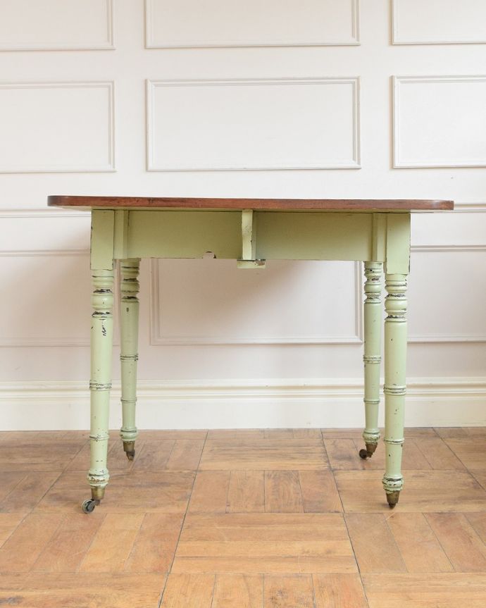 アンティークのテーブル　アンティーク家具　ミントグリーンのアンティークバタフライテーブル（キャスター付き）。クルッと回転。(m-639-f)