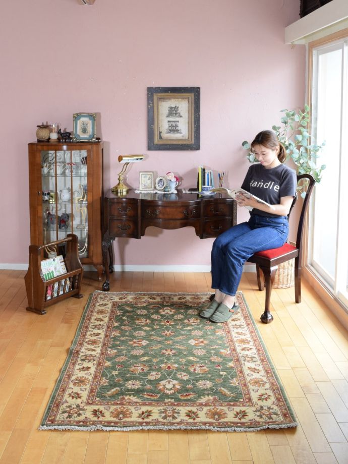 ビンテージのおしゃれな絨毯