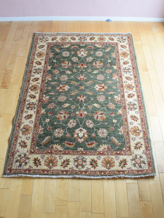 おしゃれなビンテージ絨毯