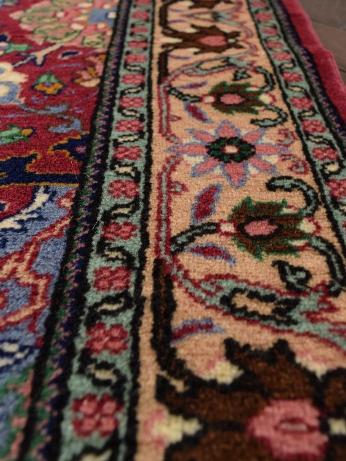 ヴィンテージのトライバルラグ