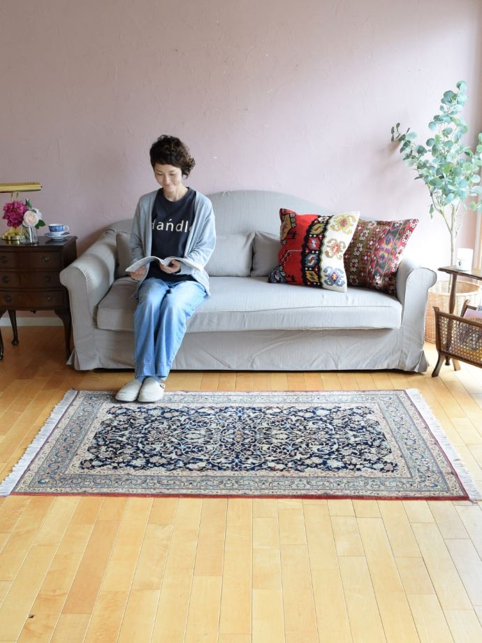 ビンテージのおしゃれな絨毯