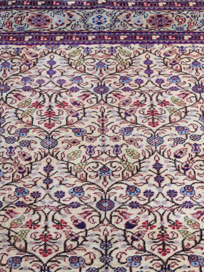 1点もののビンテージ絨毯