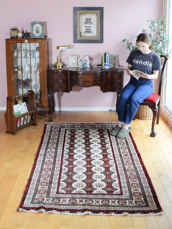 ビンテージのおしゃれな絨毯