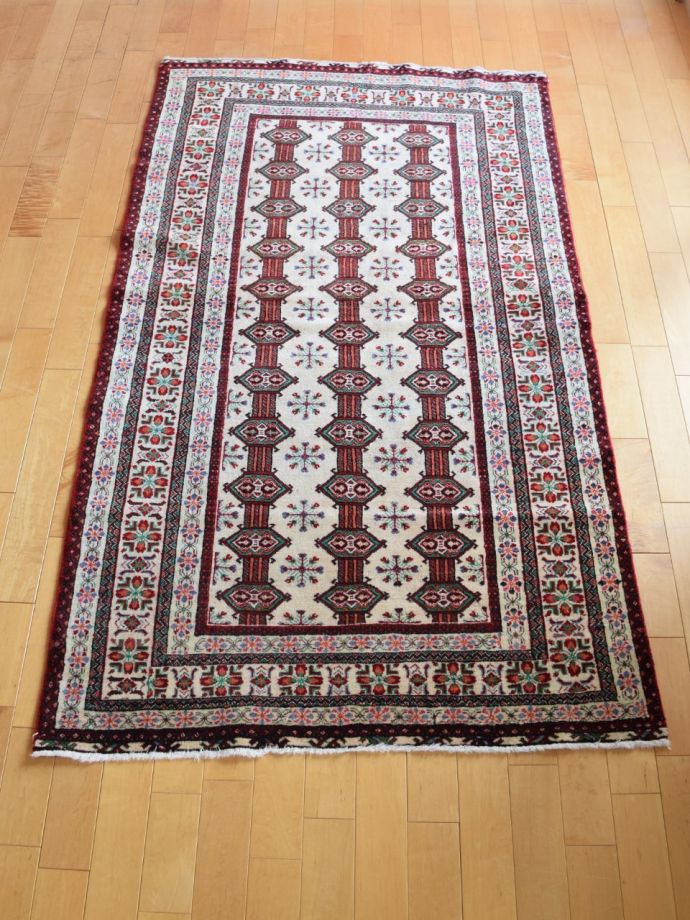 おしゃれなビンテージ絨毯