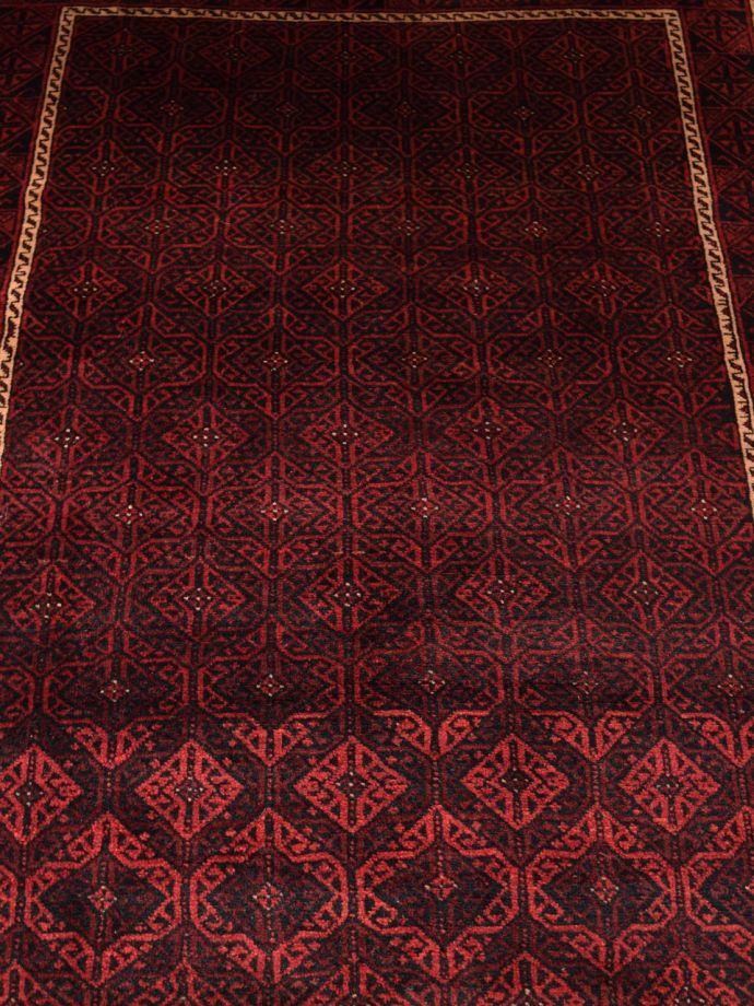 1点もののビンテージ絨毯