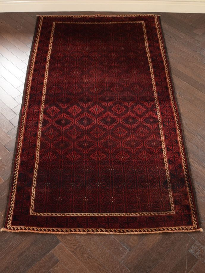 おしゃれなビンテージ絨毯