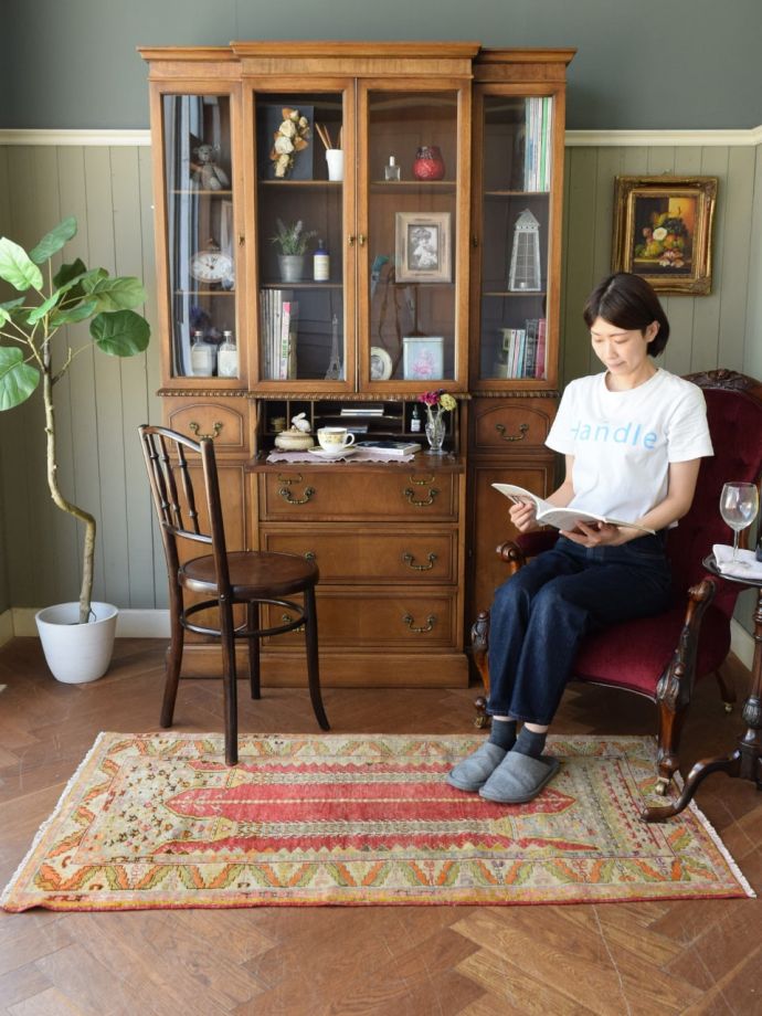 ビンテージのおしゃれな絨毯