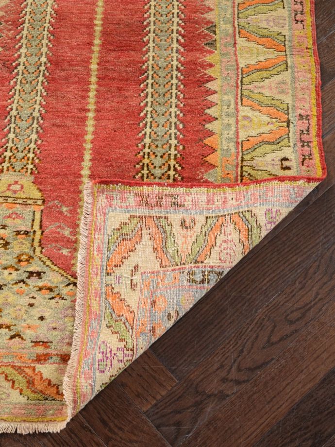 トライバルラグの裏面