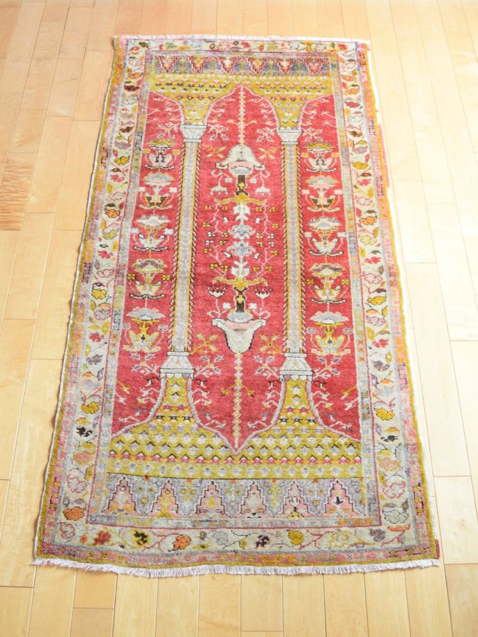 おしゃれなビンテージ絨毯