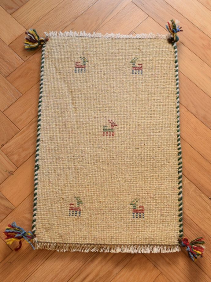 ギャッベの裏面