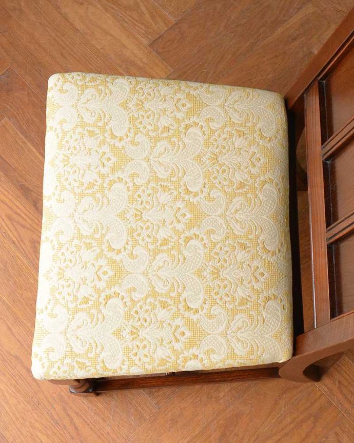 アンティーク椅子の座面