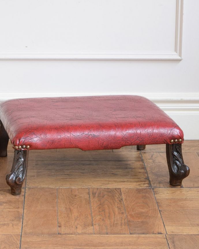 イギリスのアンティークチェア、エレガントな脚のフットスツール