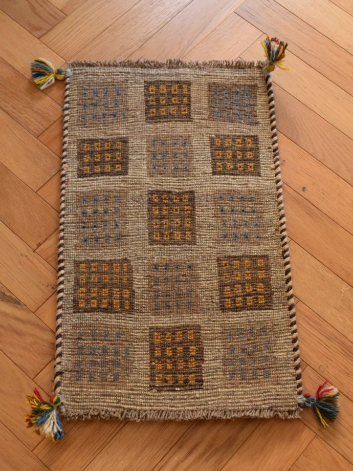 ギャッベの裏面