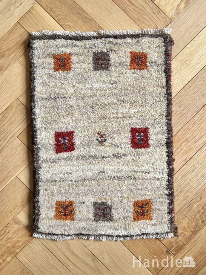 玄関マットにピッタリのサイズ