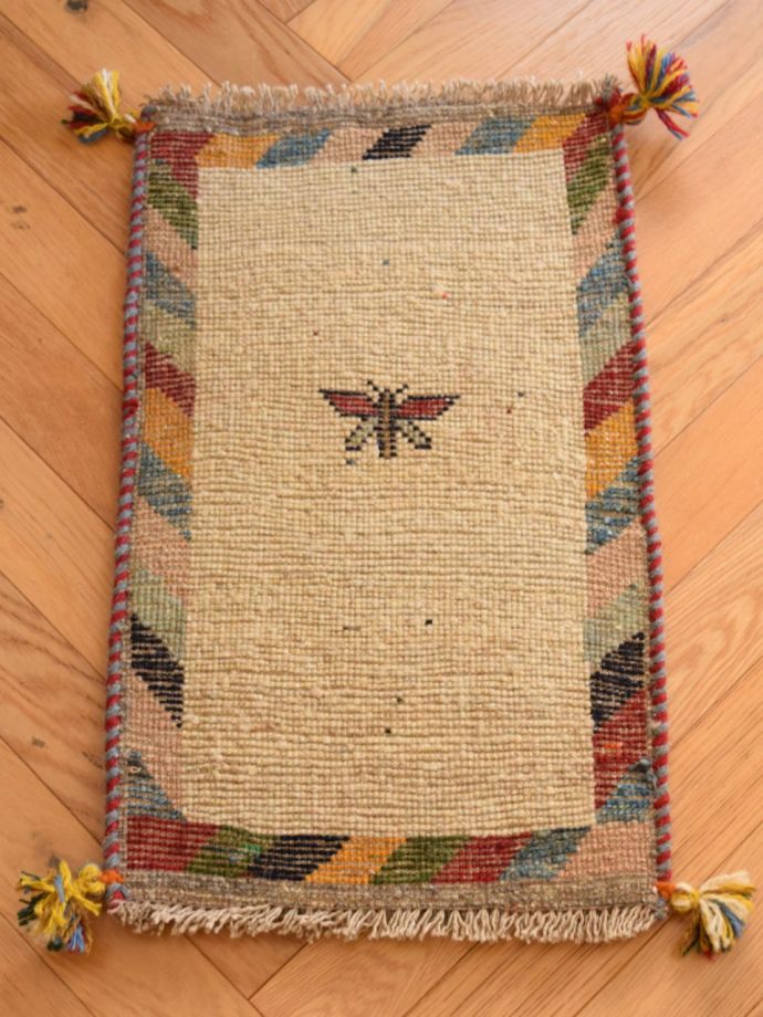 ギャッベの裏面