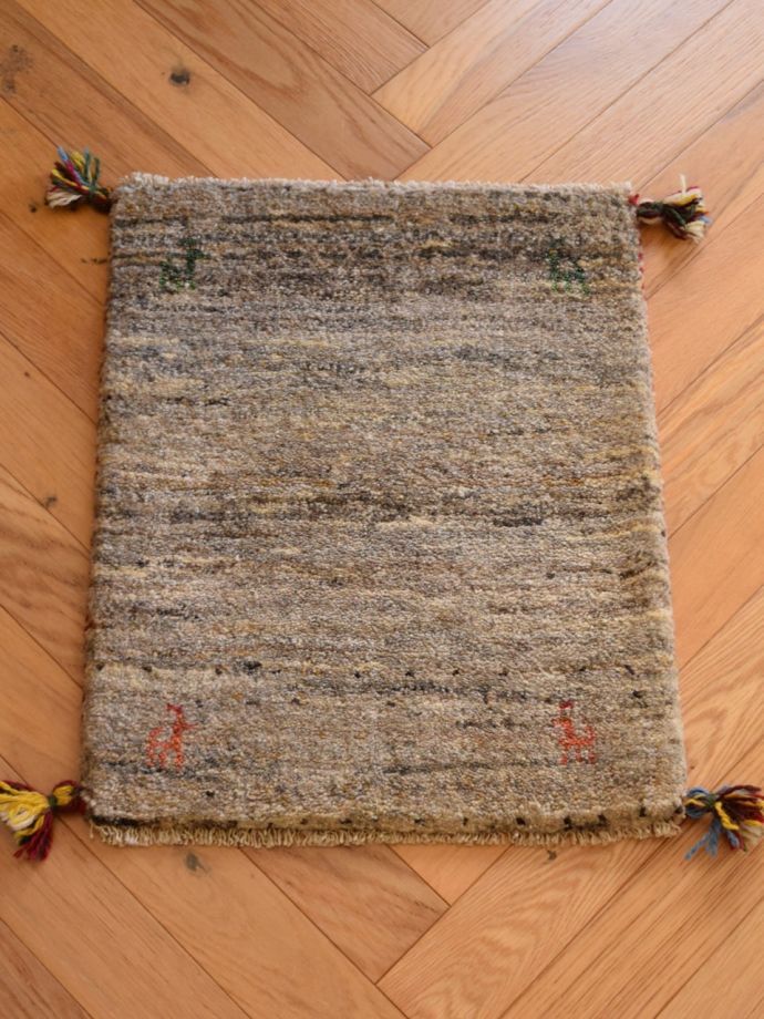 玄関マットにピッタリのサイズ