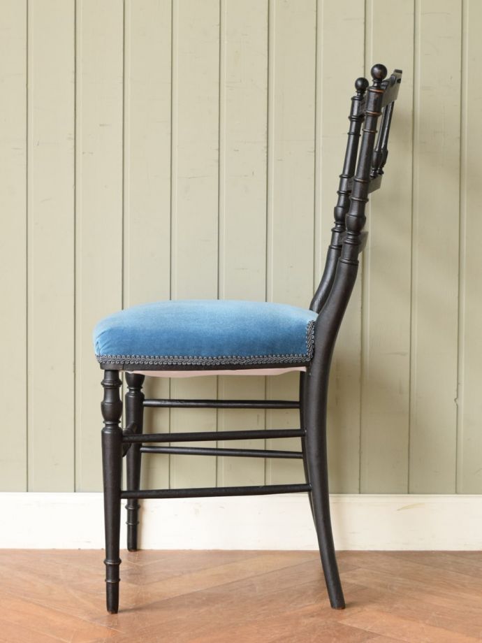 ナポレオンチェアの側面