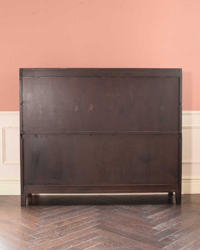 アンティークのキャビネット　アンティーク家具　重ねて積み上げるスタッキングブックケース、英国輸入のアンティークキャビネット 。後ろ姿もキレイです。(m-646-f)