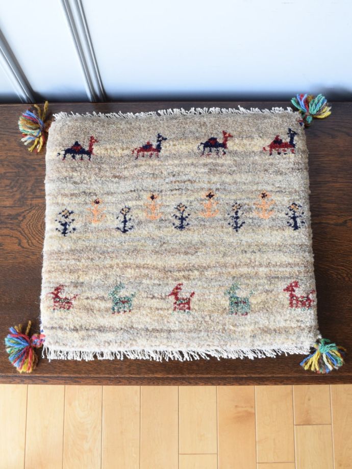 座布団サイズのギャッベ