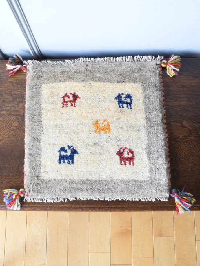 座布団サイズのギャッベ