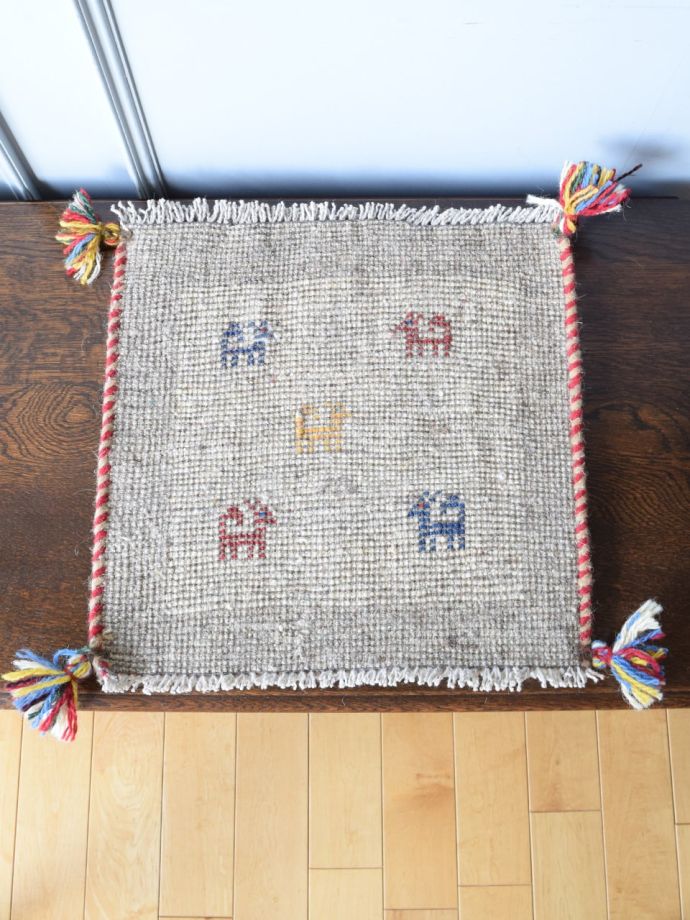 ギャッベの裏面