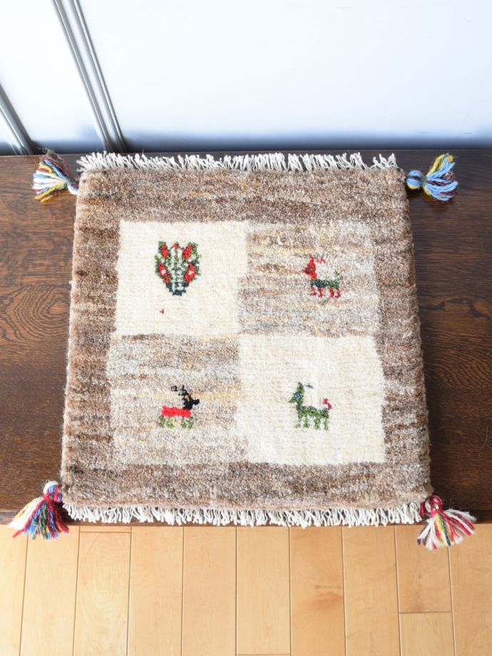 座布団サイズのギャッベ