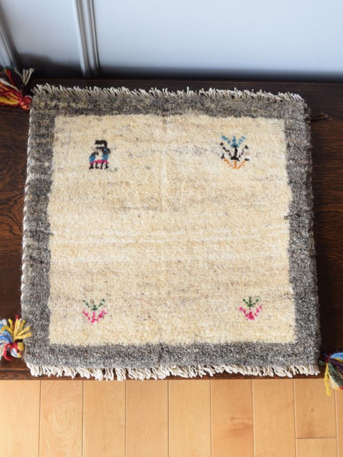 座布団サイズのギャッベ