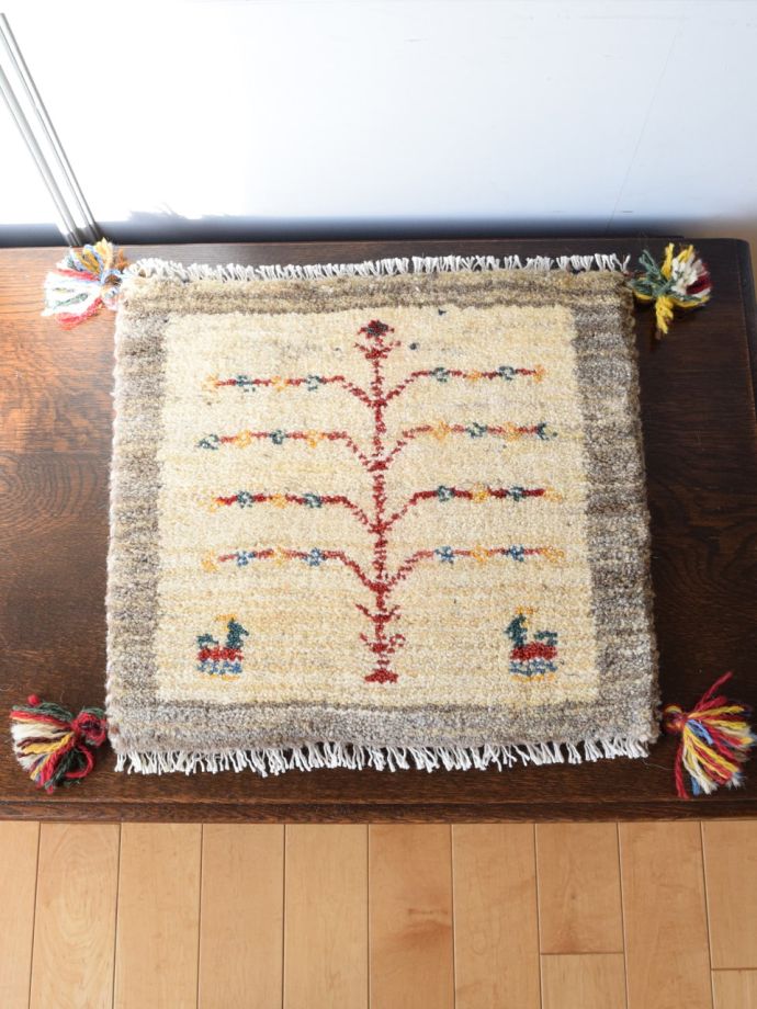 座布団サイズのギャッベ