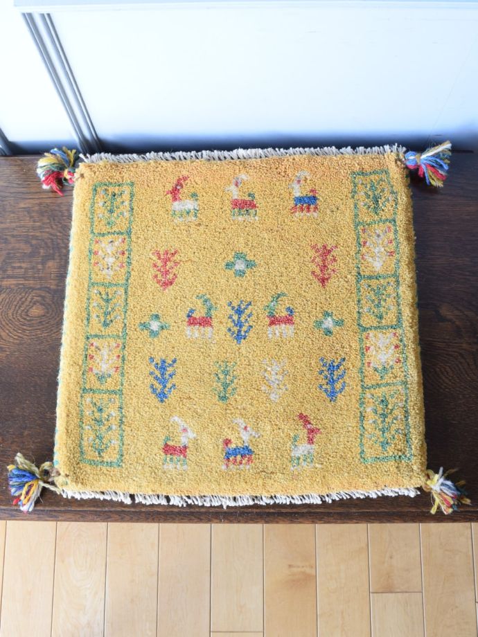 座布団サイズのギャッベ