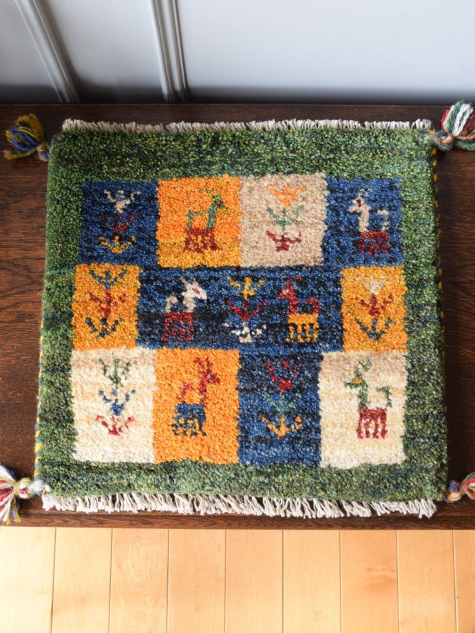 座布団サイズのギャッベ