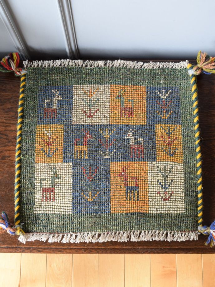 ギャッベの裏面