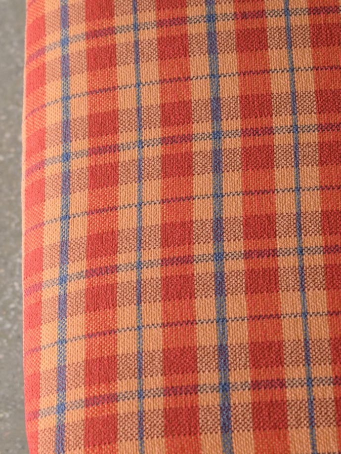 ダイニングチェアの生地