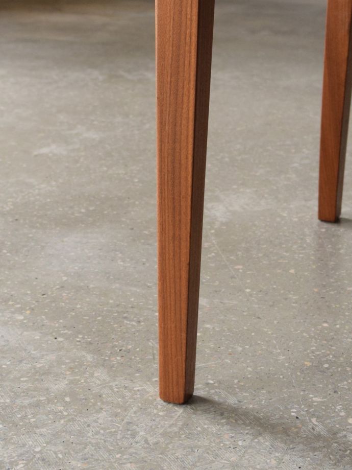 ビンテージチェアの脚