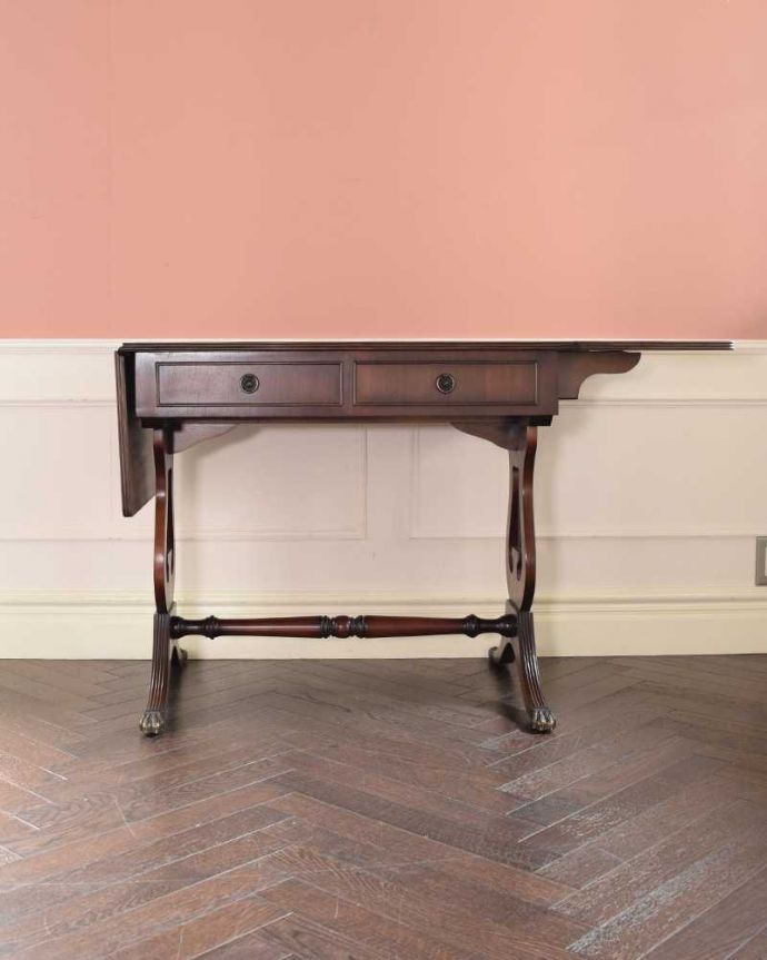 アンティークのデスク・書斎机 アンティーク家具 英国のアンティーク家具、伸張式のバタフライテーブル(デスク)。片方だけ開いても使えます3WAYで使えるから、片側だけ開いた状態でもOK。(m-648-f)