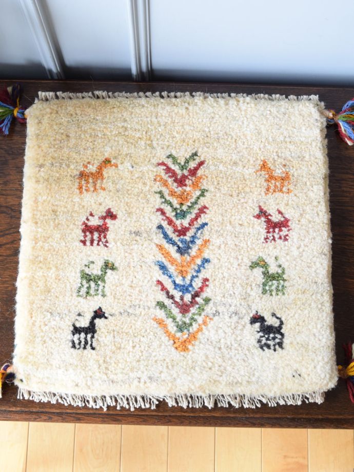 座布団サイズのギャッベ