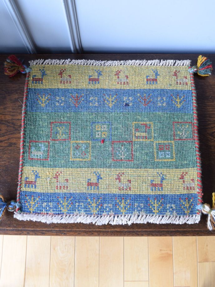 ギャッベの裏面