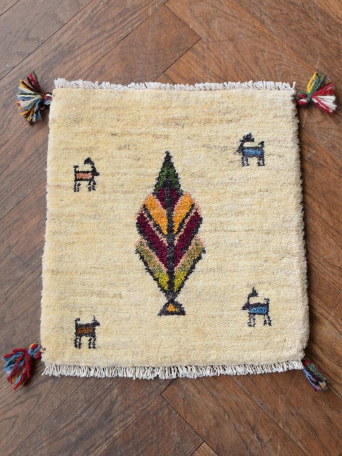 座布団サイズのギャッベ