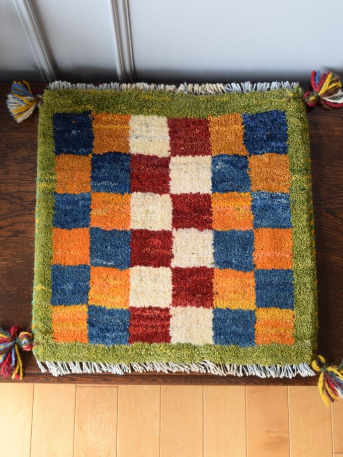 座布団サイズのギャッベ